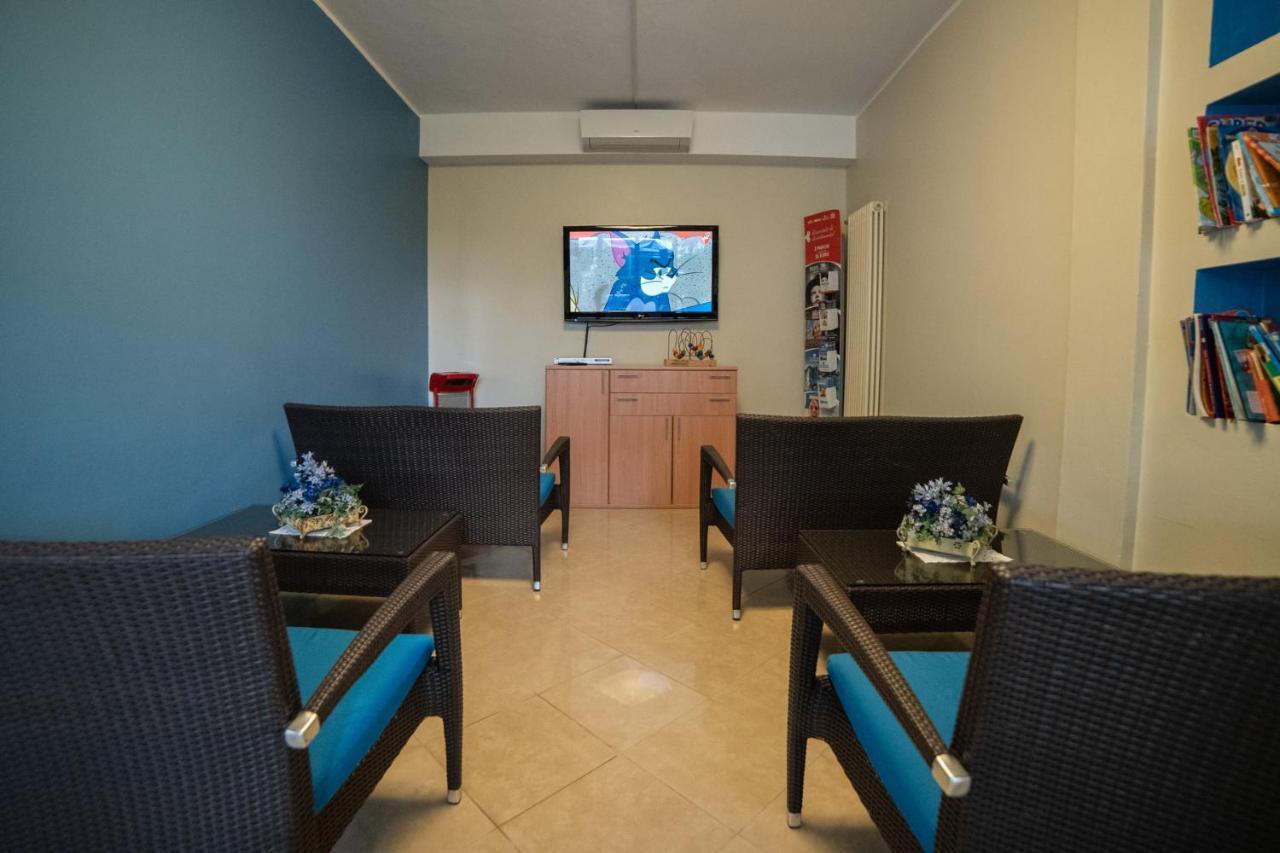 Hotel Sayonara Milano Marittima Exterior photo