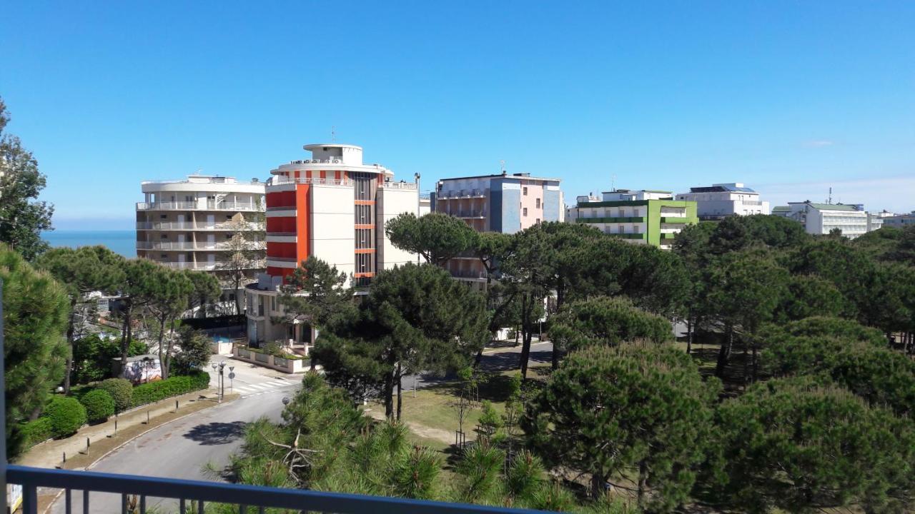 Hotel Sayonara Milano Marittima Exterior photo